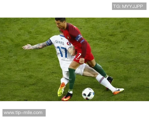 掌握足球磕球变向技巧提升你的场上灵活性与控球能力